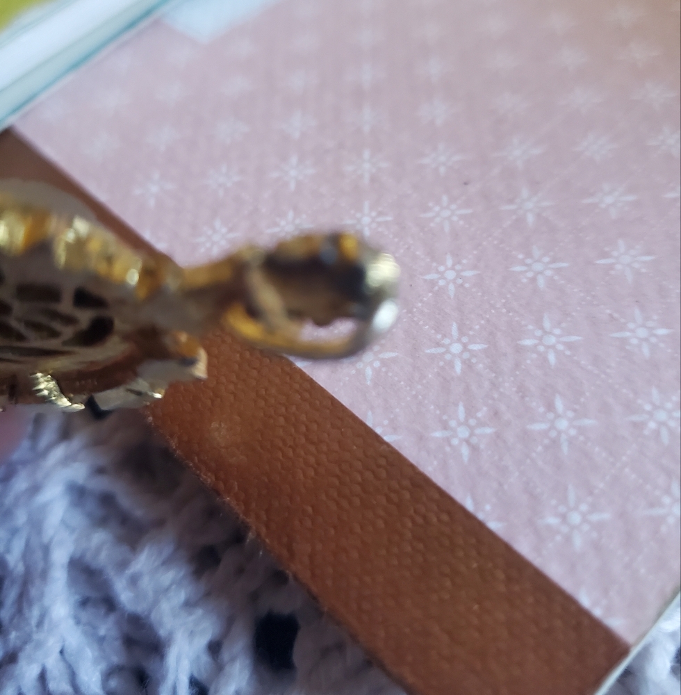 Frosted Gold Plate Cameo Pendant - Picture 6 of 6